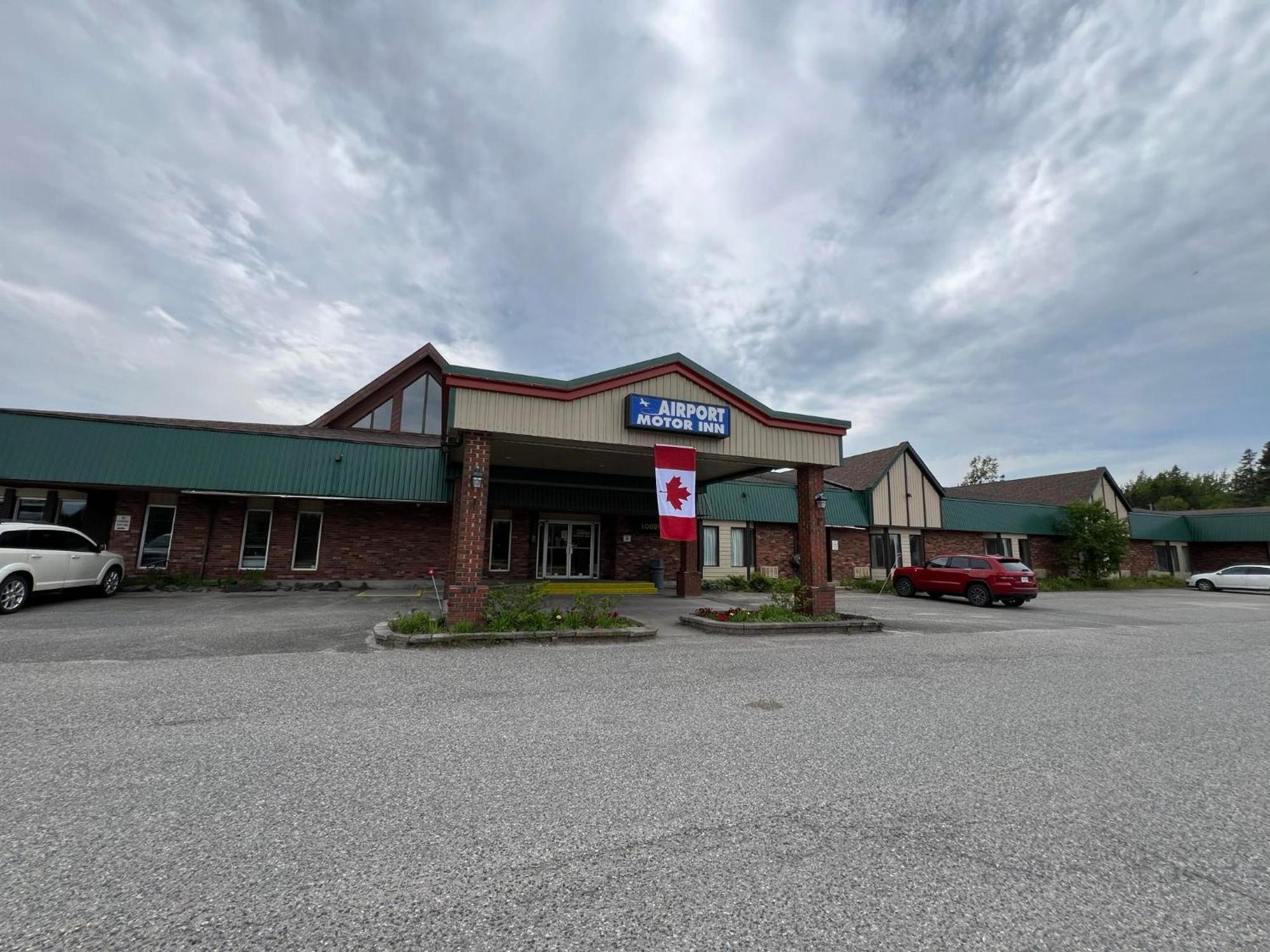 Airport Motor Inn Marathon Exterior photo